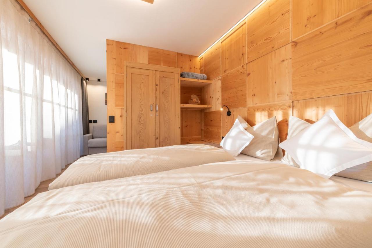 Aparthotel Ciasa Nene Franzl à Badia  Extérieur photo