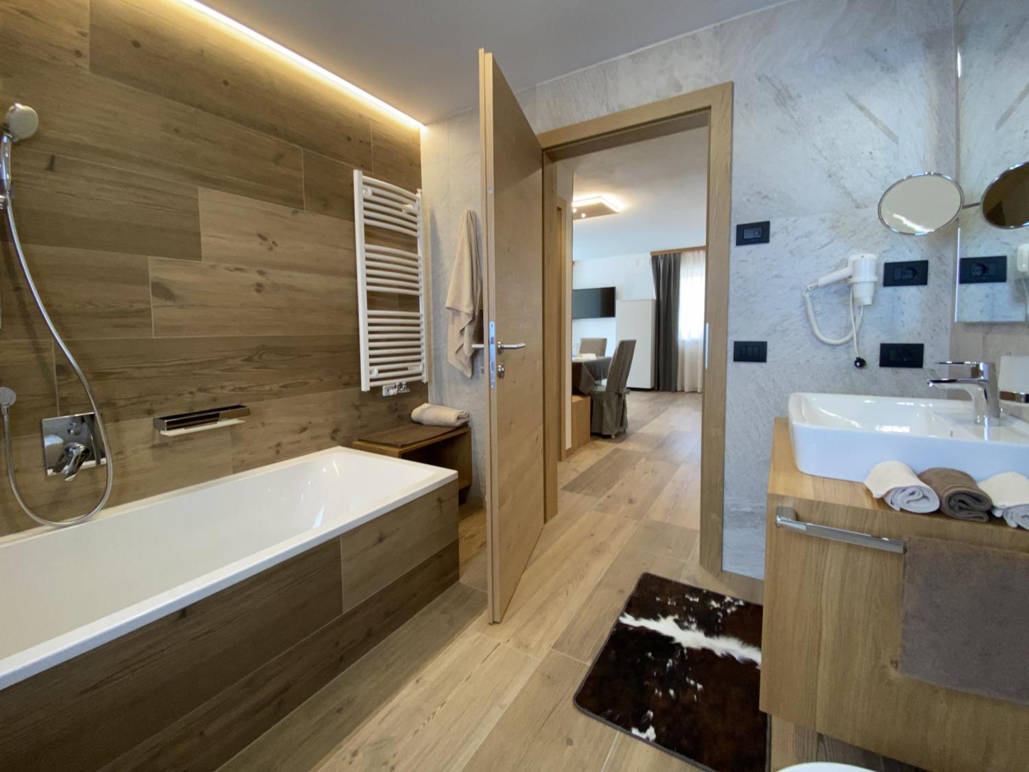 Aparthotel Ciasa Nene Franzl à Badia  Extérieur photo